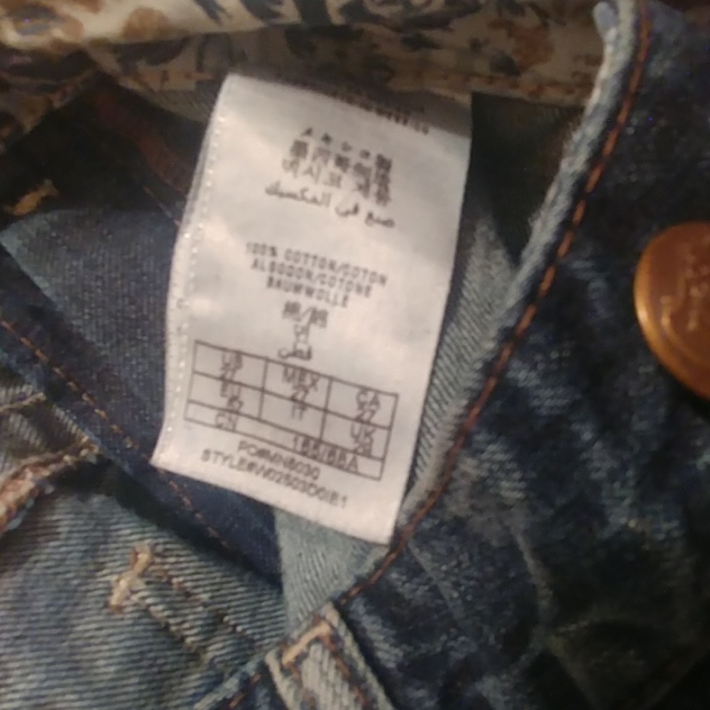 Guess Jean Skirt! NWOT! - Picture 7 of 8